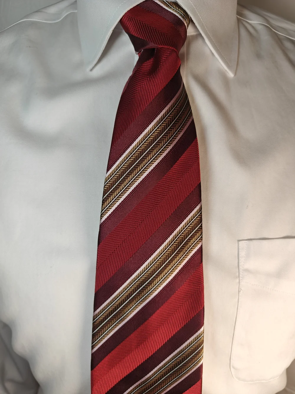 Ermenegildo Zegna Red Gold Diagonal Stripe 100% Silk Jacquard Tie Made in Italy